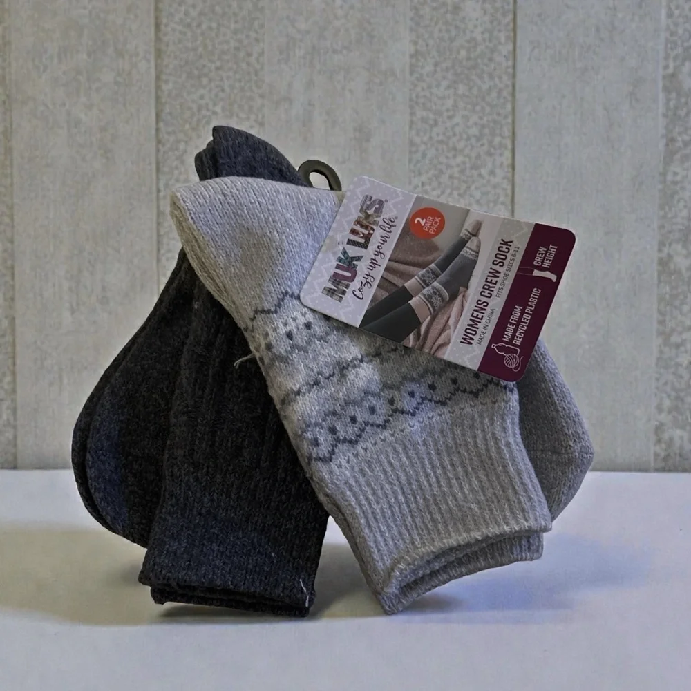 Muk Luks Women's Gray and Black Patterned Crew Socks